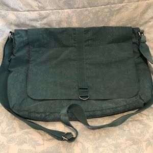 Waterproof 💦 teal crossbody messenger. Like new!